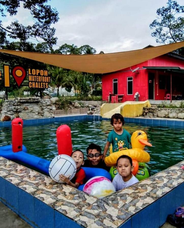 Lopoh Waterfront Budget Chalets Villa Hulu Langat Eksteriør billede