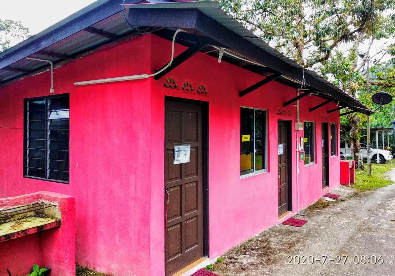 Lopoh Waterfront Budget Chalets Villa Hulu Langat Eksteriør billede