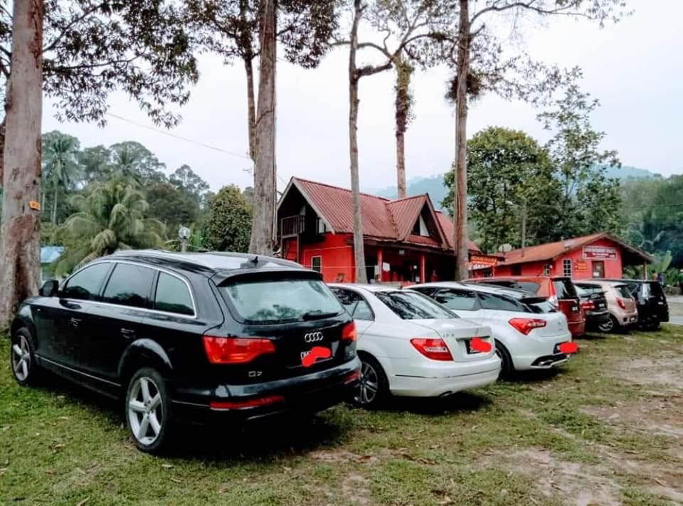 Lopoh Waterfront Budget Chalets Villa Hulu Langat Eksteriør billede